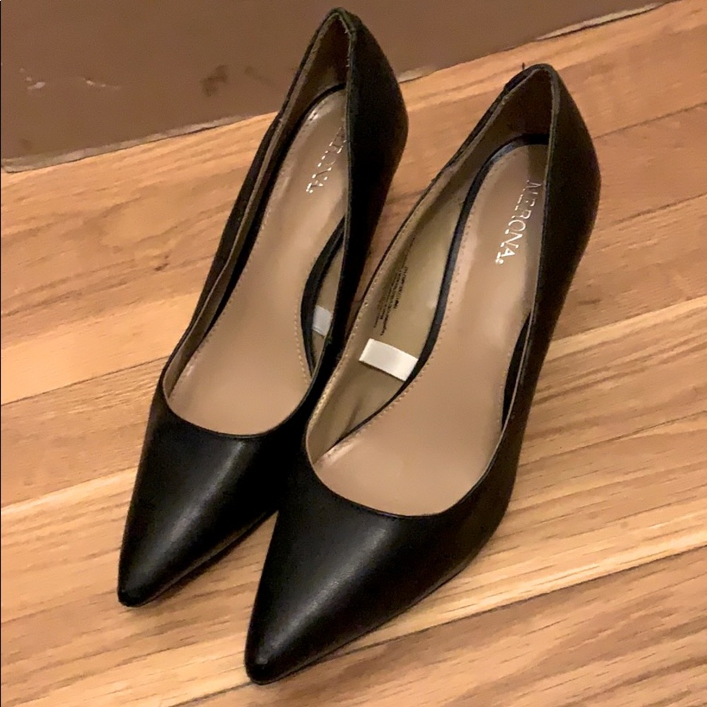 Cute BLACK PUMP!!